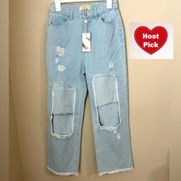 Ripped Girlfriend Jeans Chelsea And Violet Light Blue 30" Waist 26" inseam - Picture 1 of 3
